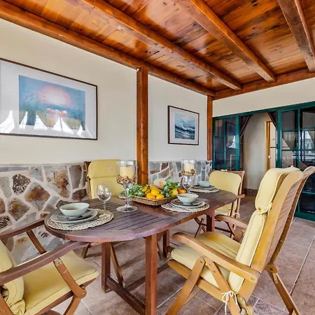 Lanzarote Marla Vila *